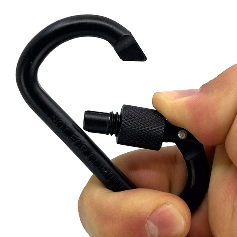 Alumínium karabiner biztosítékkal - fekete