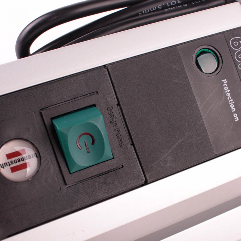 Prepäťová ochrana Office-Line 6 zásuvková čierna