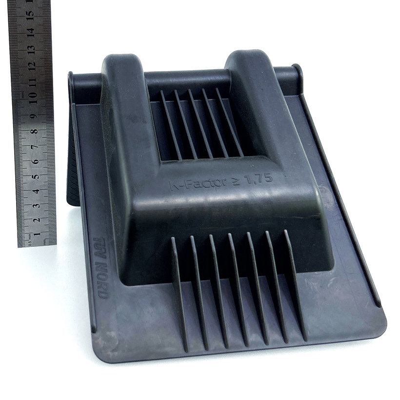 Védő műanyag sarok XXL 210x150x130 mm