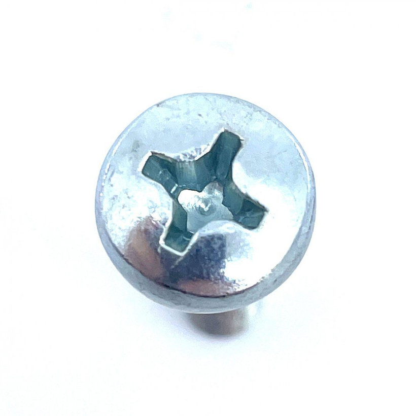 Csavar DIN 7985 4.8 zn M4x12