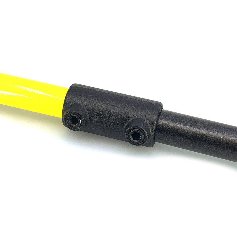 Cső alakú csatlakozó 27 mm - fekete