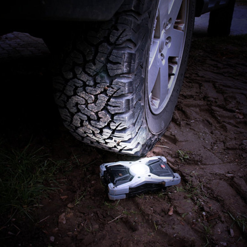 Mobil újratölthető LED reflektor RUFUS 3000 MA