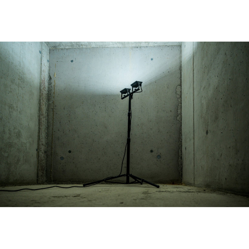 JARO 6060 T állványos LED reflektor