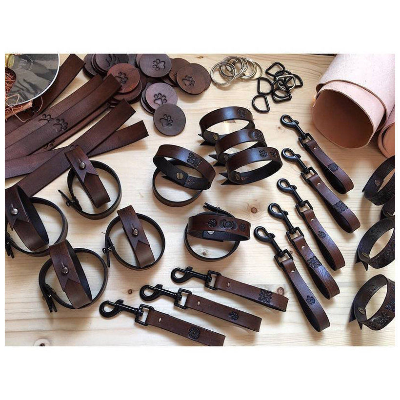 Forgó karabiner fekete 42x20mm