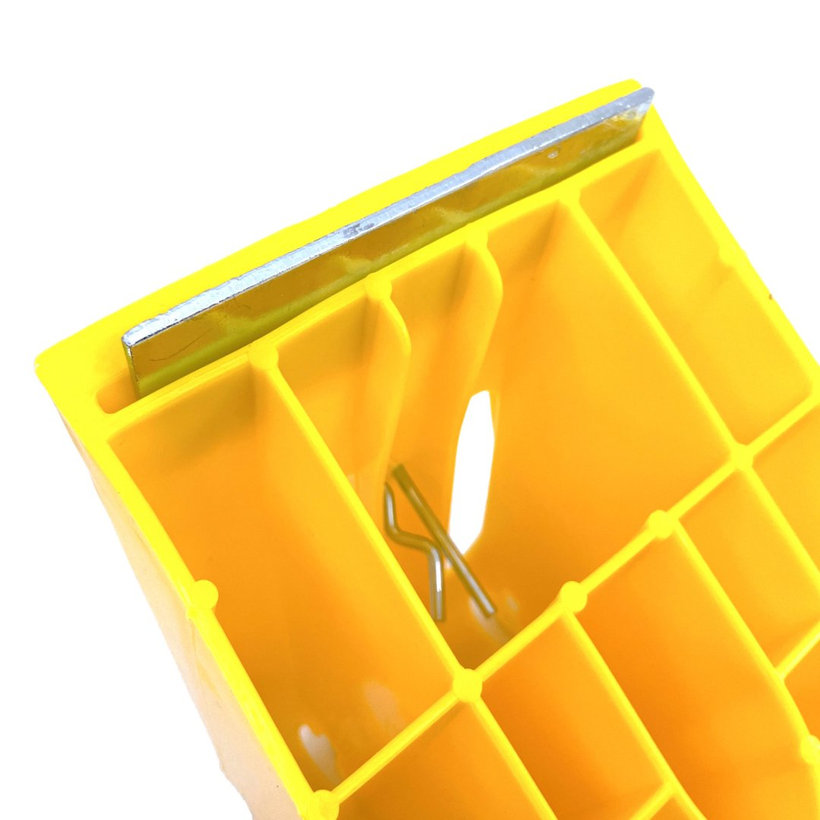 Kerék alá való kitámasztó ék 415 mm