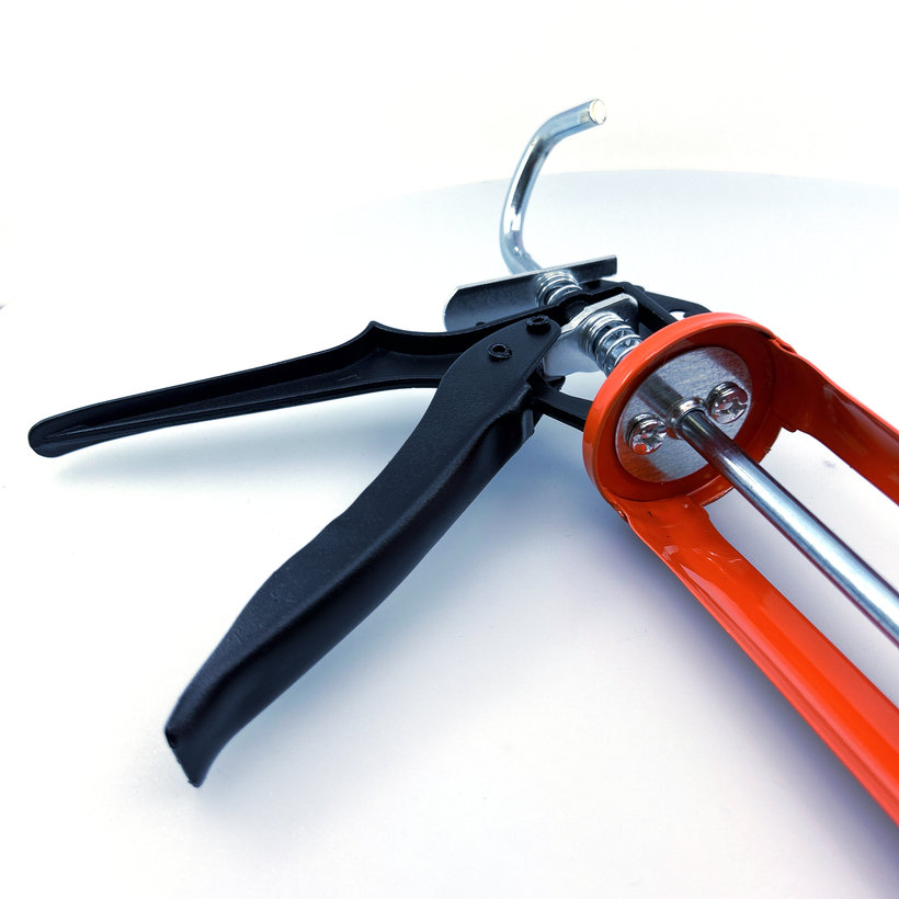 Gitt pisztoly vázas - fém 310ml