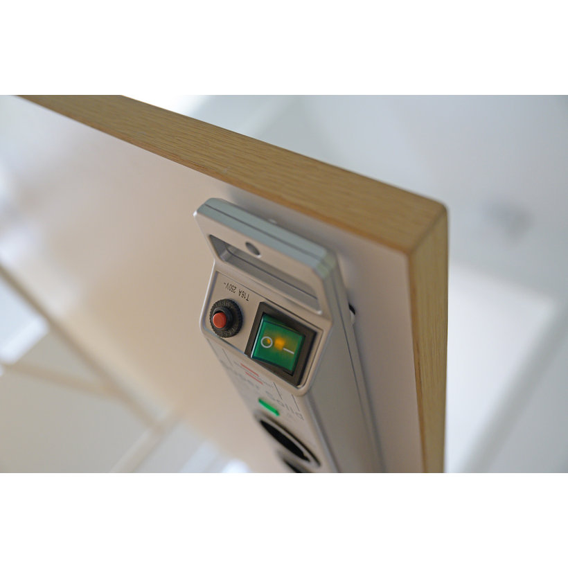 Túlfeszültségvédő Super-Solid SCHUKO 2,5m