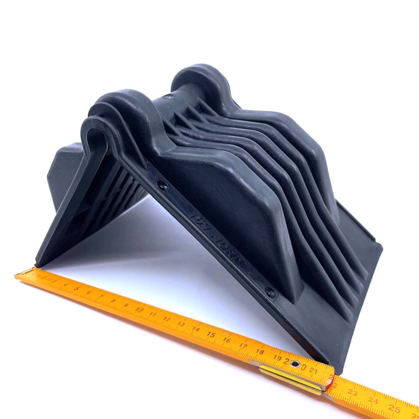 Védő műanyag sarok TWARDY 220x150x130mm