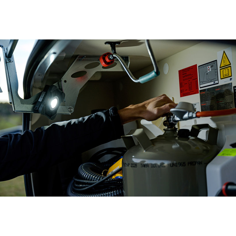 Akumulátoros LED AKU reflektor