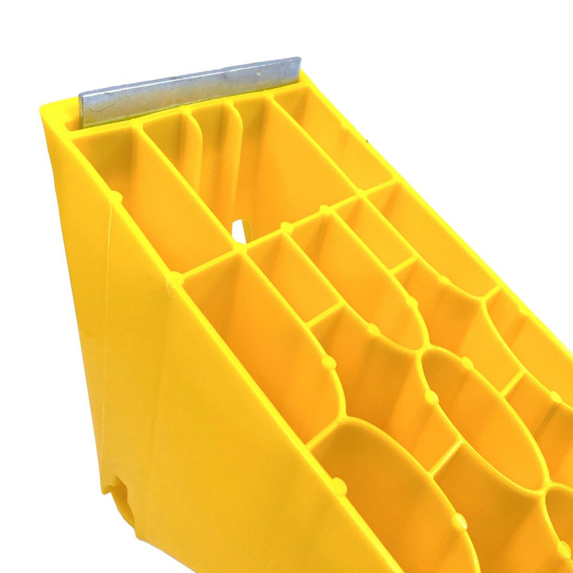 Kerék alá való kitámasztó ék 415 mm