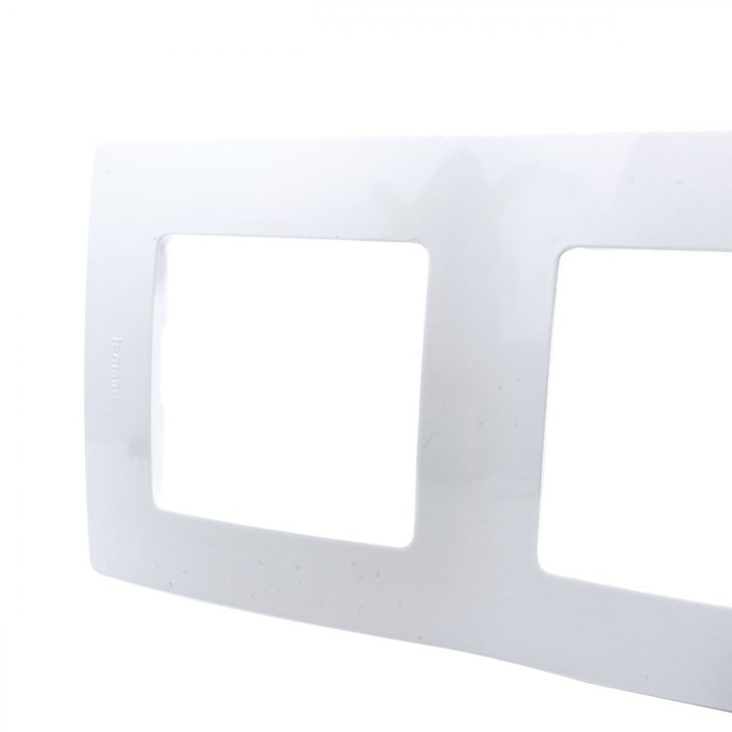 Niloé 2 keret fehér