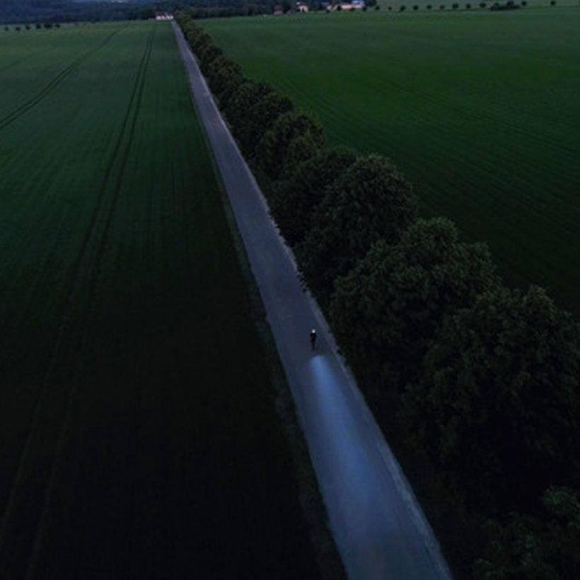 LuxPremium LED homloklámpa futáshoz