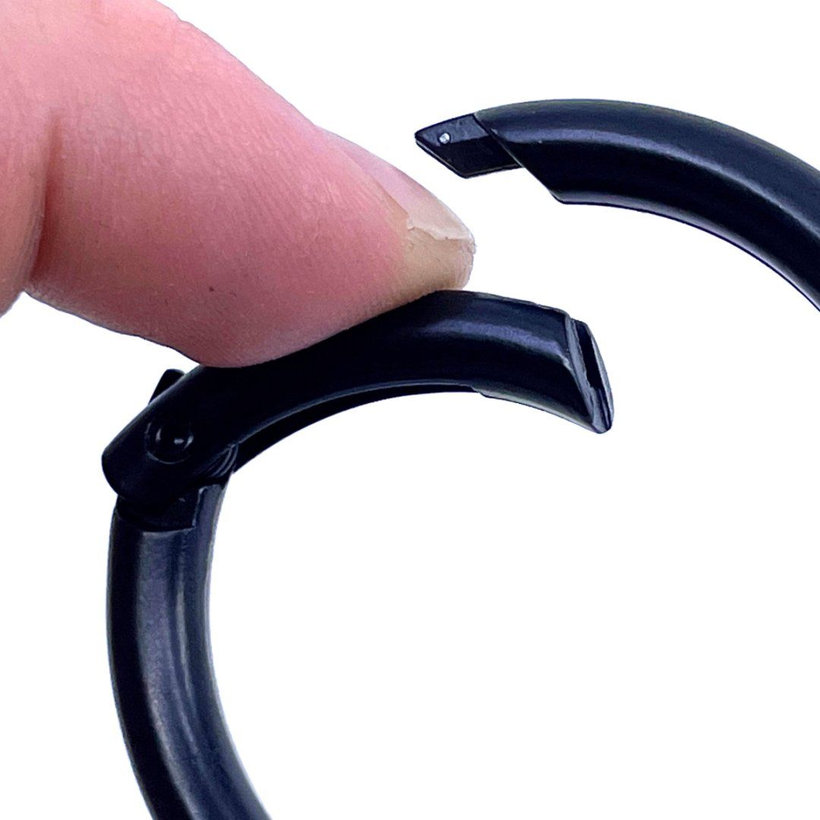 Nyitható karika fekete 6x38mm