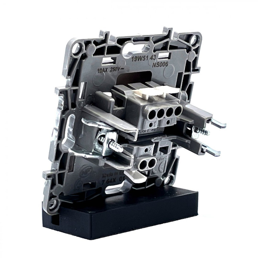 Niloé kapcsoló 6. sz. fehér