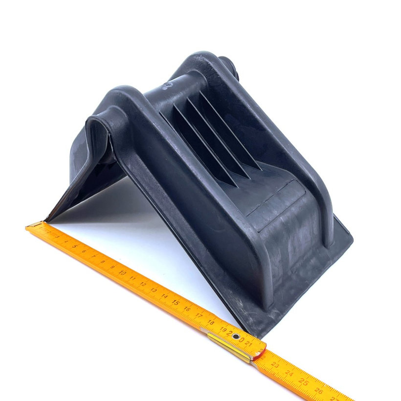 Védő műanyag sarok 215x140x135mm