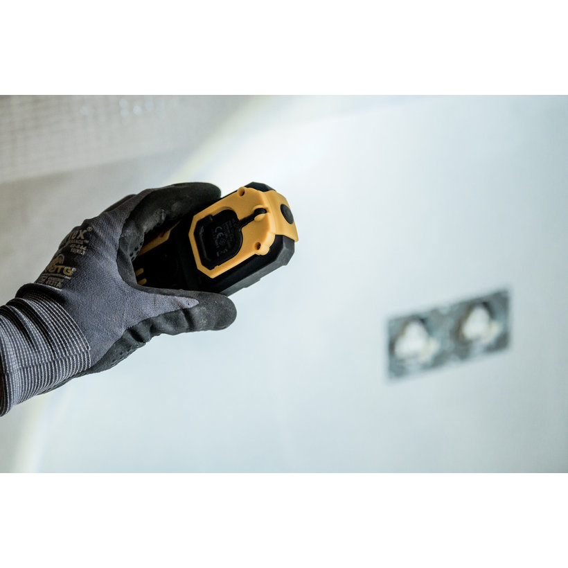 4 LED akkumulátoros kézi lámpa