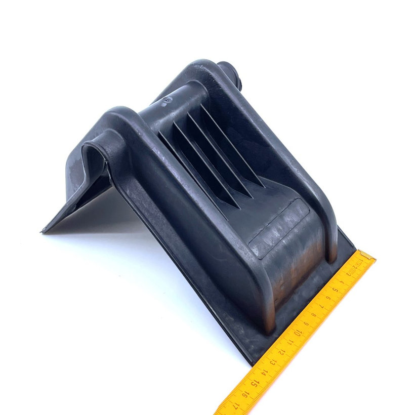 Védő műanyag sarok 215x140x135mm