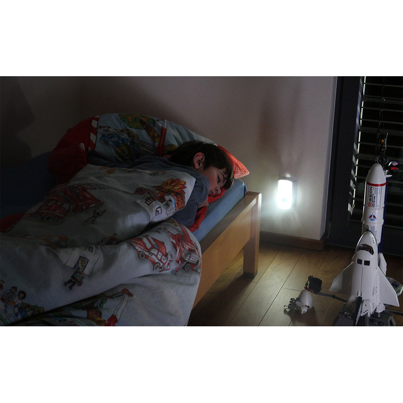 LED biztonsági lámpa érzékelővel, PIR mozgásdetektorral