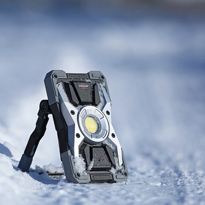 Mobil újratölthető LED reflektor RUFUS 3000 MA