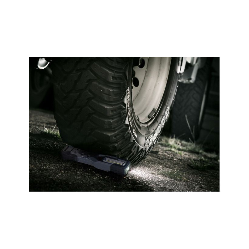 LED akkumulátoros kézi lámpa HL 1000 A