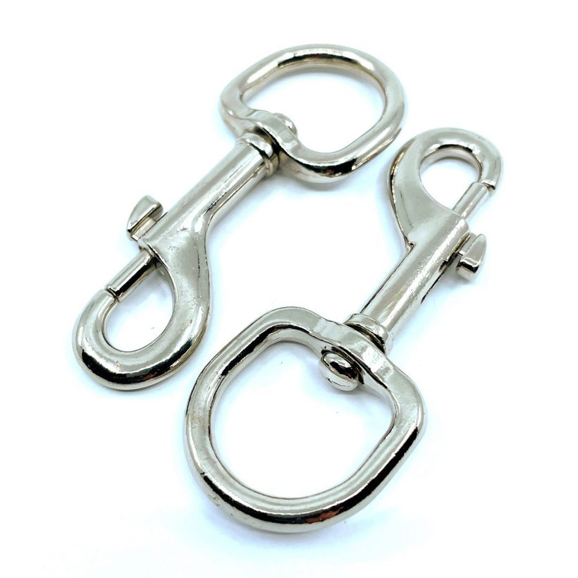 Karabiner ovális fejű kulcsokhoz nikkelezett 26x93mm