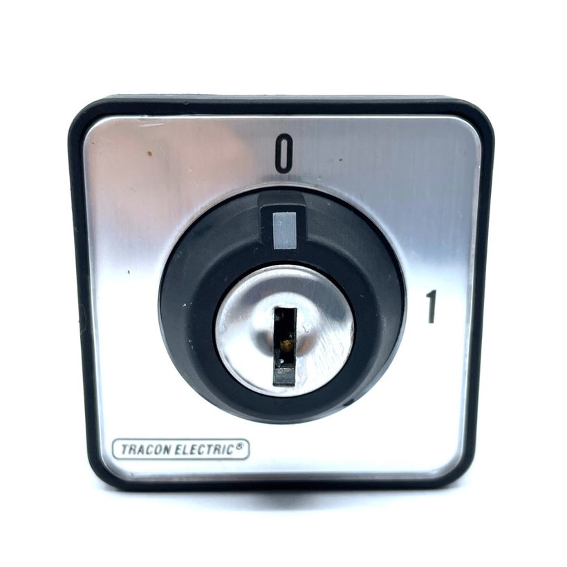 Főkapcsoló, kulcsos, BE-KI