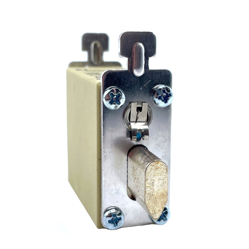 Késes biztosító 20A 500V