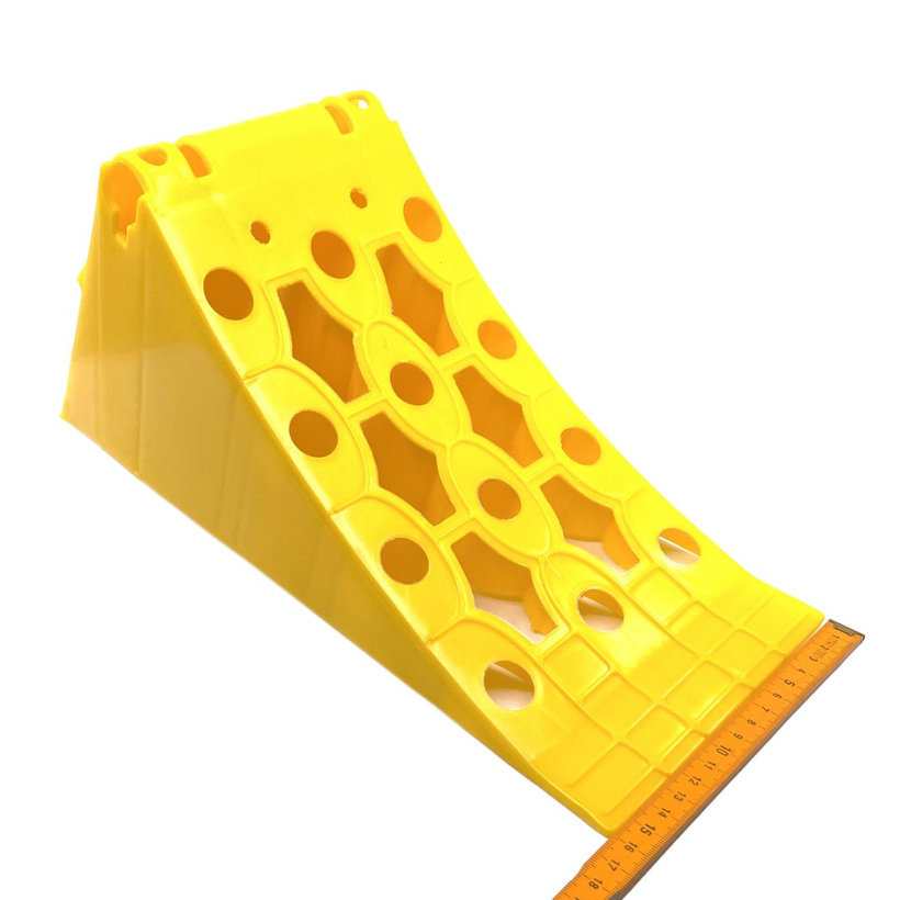 Kerék alá való kitámasztó ék 415 mm