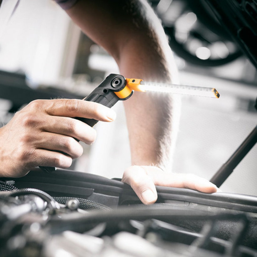 SANSA akkumulátoros LED kézi lámpa 400 A