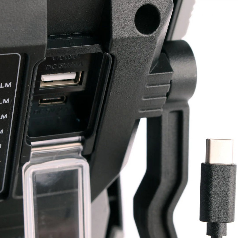 Mobil újratölthető LED reflektor RUFUS 3010 MA