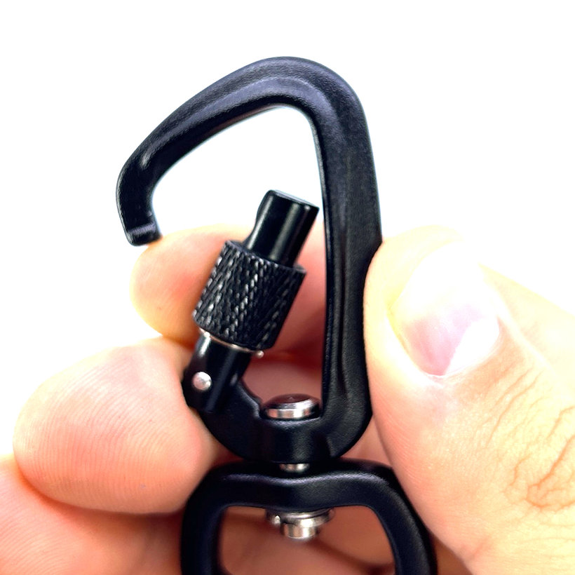 Alumínium karabiner csavarral 69 mm - fekete