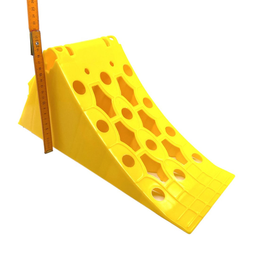 Kerék alá való kitámasztó ék 415 mm