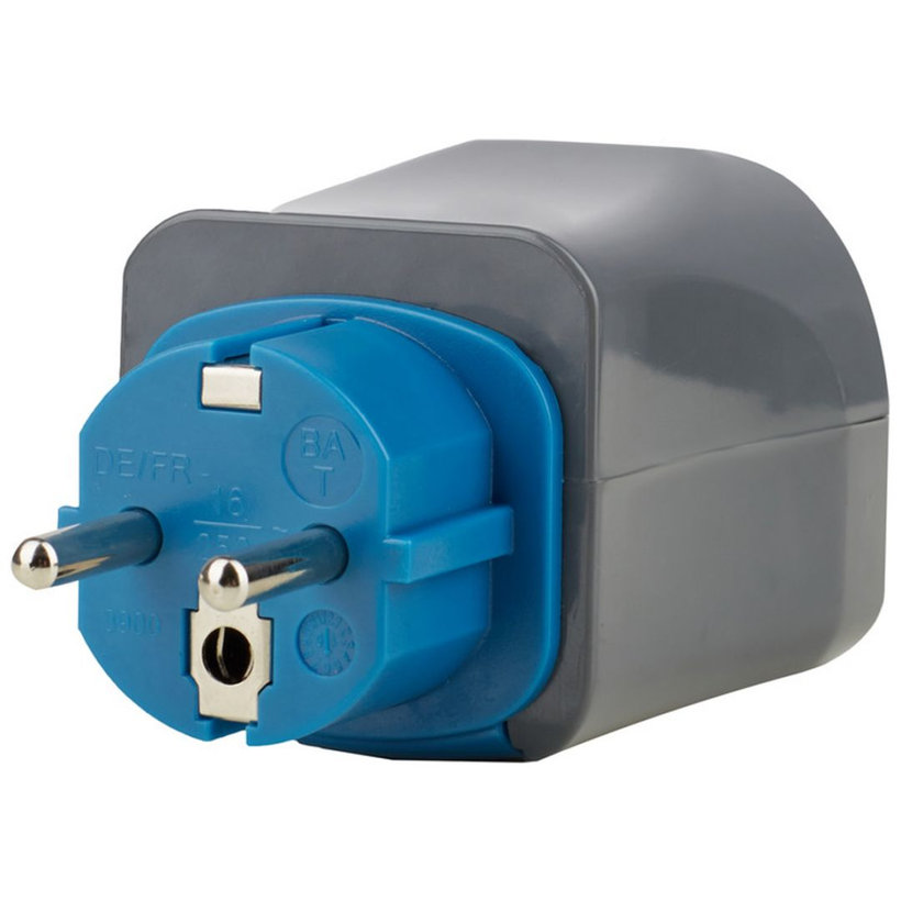 Világutazó dugó 7-adapter 10A