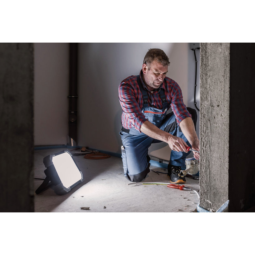 Hordozható LED reflektor DINORA 5100 lm – 1171580001