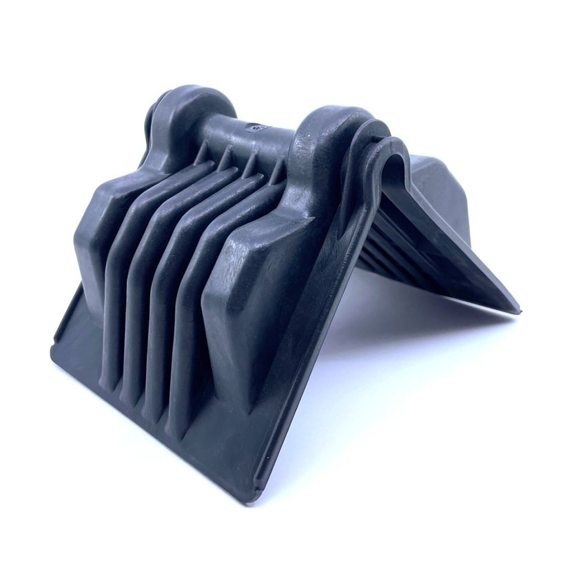 Védő műanyag sarok TWARDY 220x150x130mm