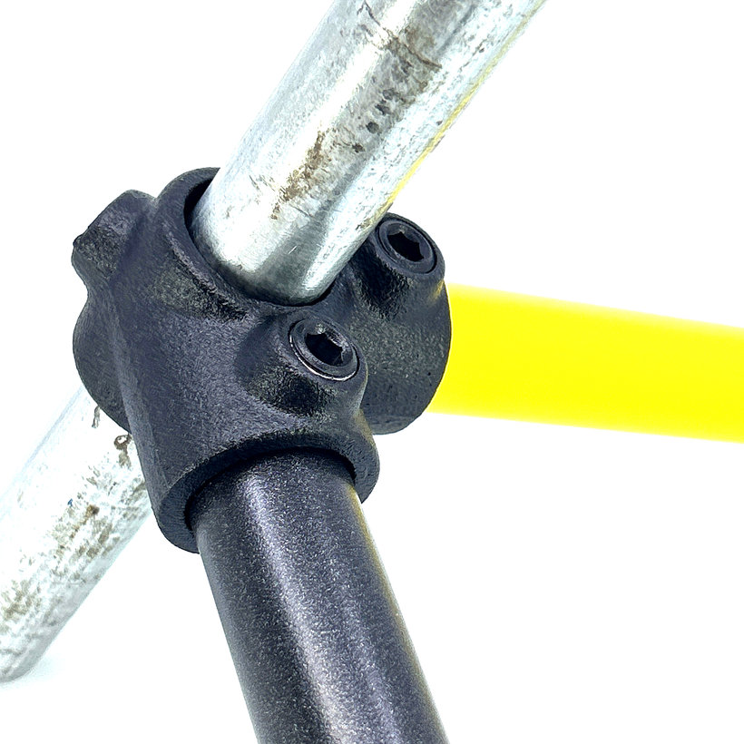 Kötőelem négyágú 27 mm - fekete