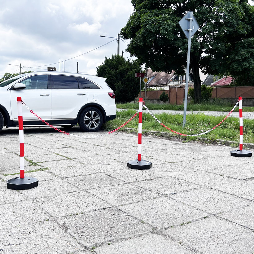 Tartóoszlop jelzőlánchoz piros-fehér 90cm