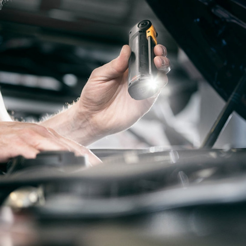 SANSA akkumulátoros LED kézi lámpa 400 A