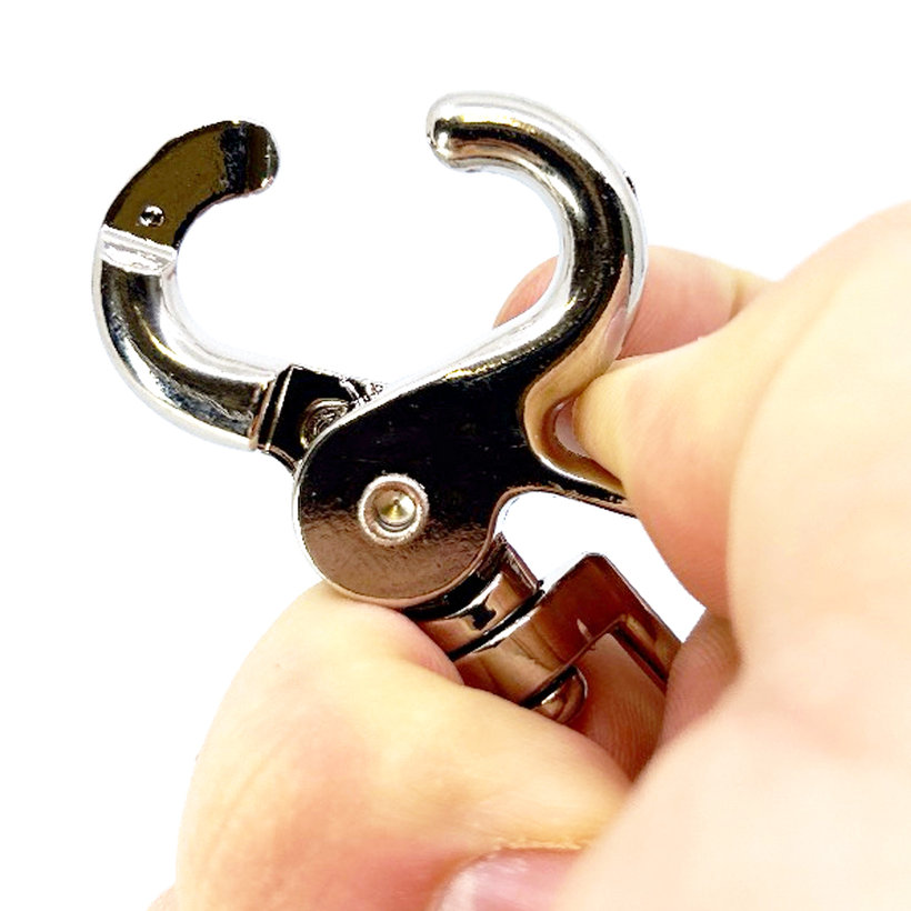 Karabiner nyíló zn 61x13mm