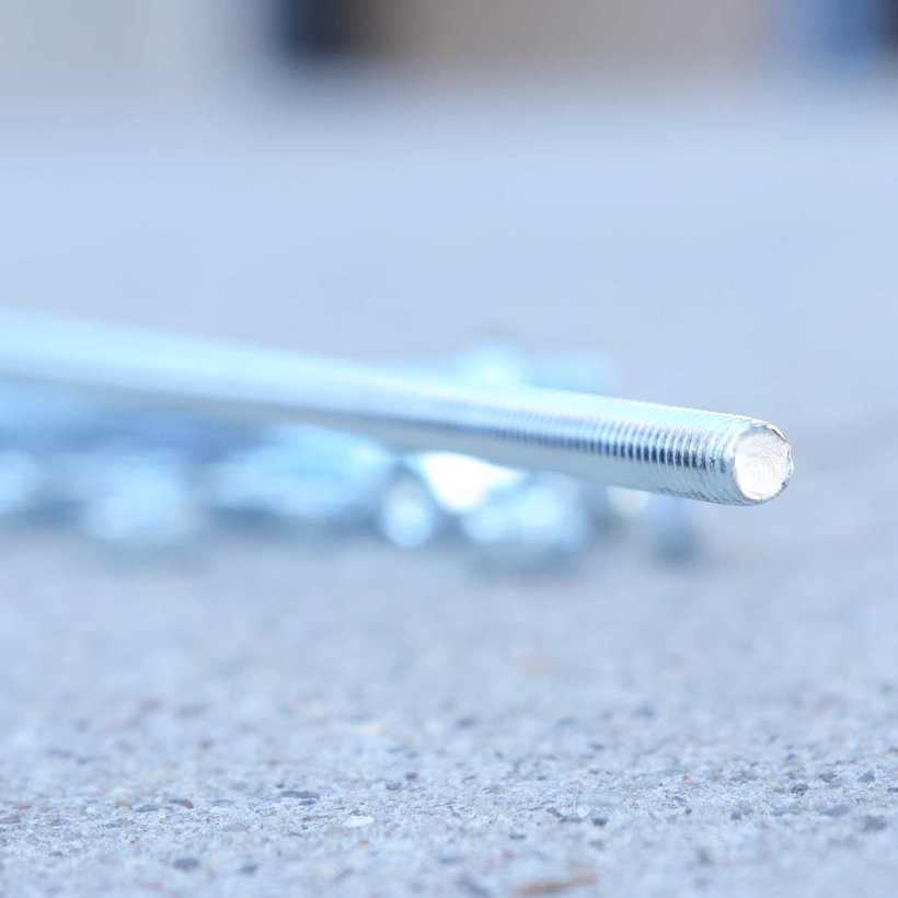 Menetes rúd DIN 975 8.8 zn M20x1000