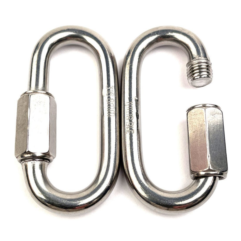 Rozsdamentes acél karabiner A4 -es anyával 7 mm