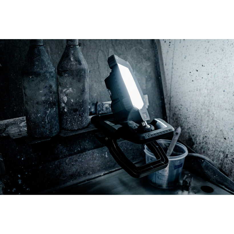 Mobil LED reflektor akkumulátoros CL