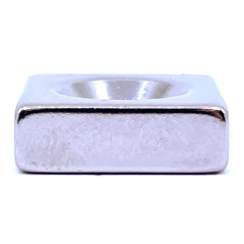 Mágnes - blokk, nyílással